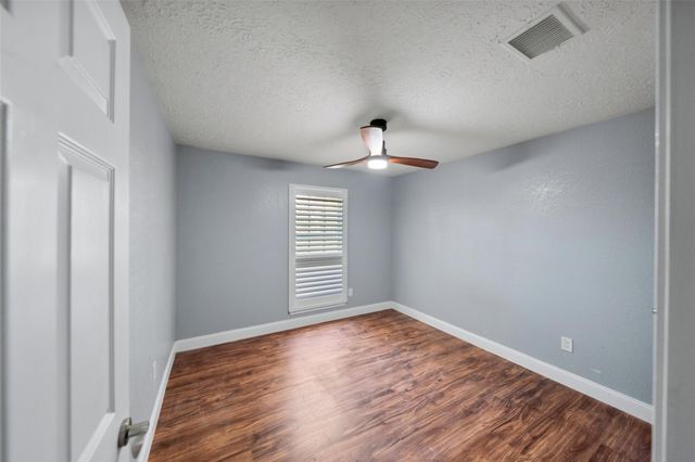 3211 N Park Drive, Missouri City, TX 77459