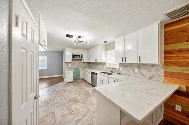 3211 N Park Drive, Missouri City, TX 77459