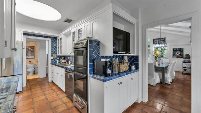 421 LONE PALM DRIVE, Lakeland, FL 33815