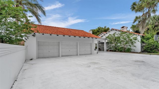 421 LONE PALM DRIVE, Lakeland, FL 33815