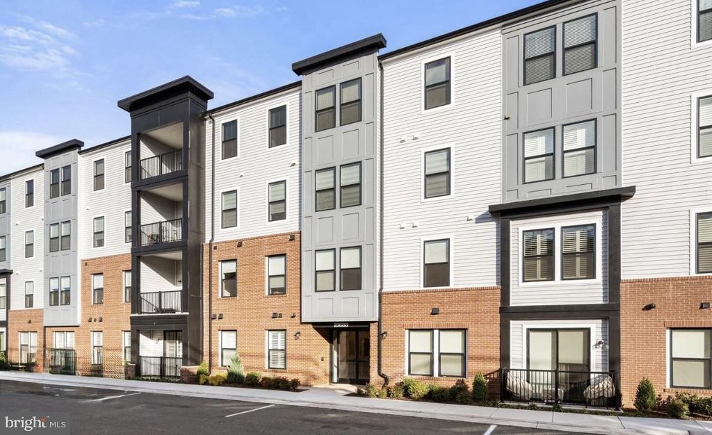 23688 BOLTON CRESCENT TER #204, Ashburn, VA 20148