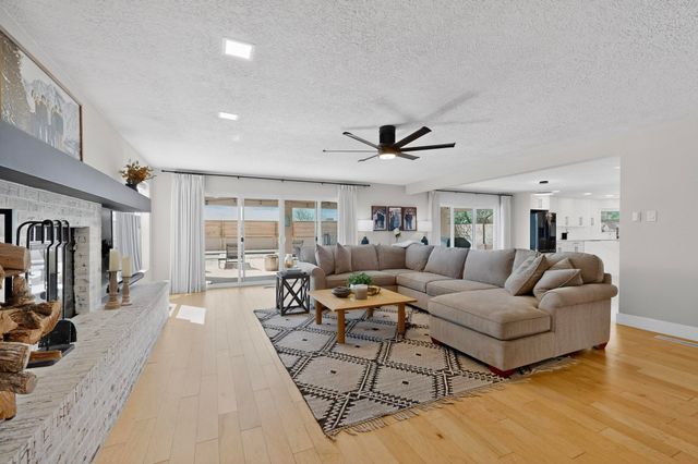 12509 Eagle Rock Avenue NE, Albuquerque, NM 87122