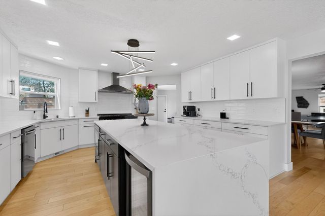 12509 Eagle Rock Avenue NE, Albuquerque, NM 87122