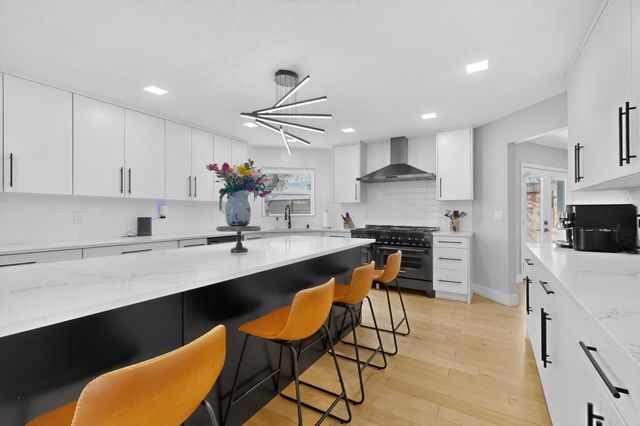 12509 Eagle Rock Avenue NE, Albuquerque, NM 87122