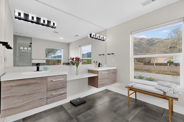 12509 Eagle Rock Avenue NE, Albuquerque, NM 87122
