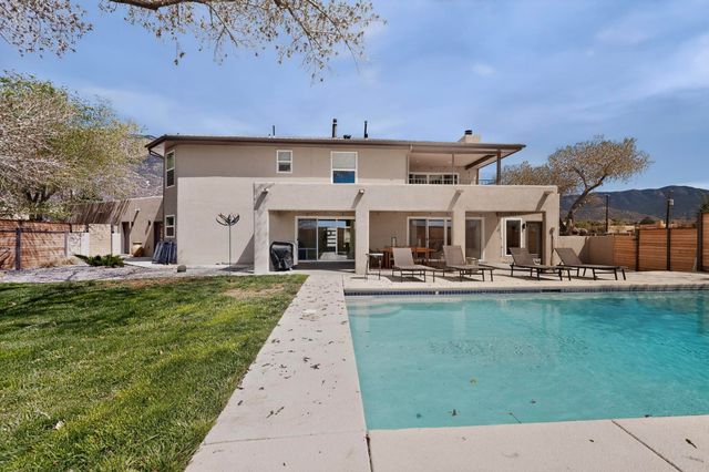 12509 Eagle Rock Avenue NE, Albuquerque, NM 87122