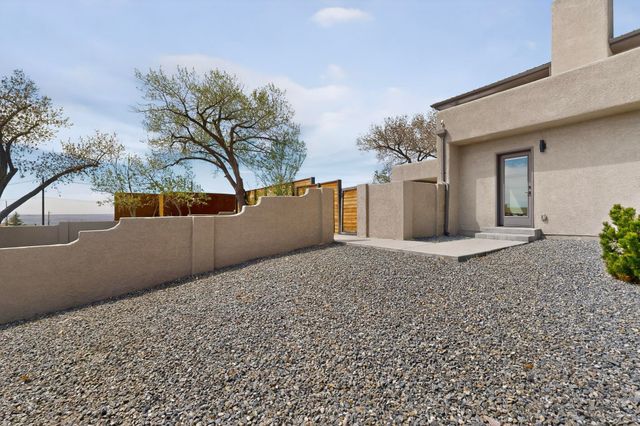 12509 Eagle Rock Avenue NE, Albuquerque, NM 87122