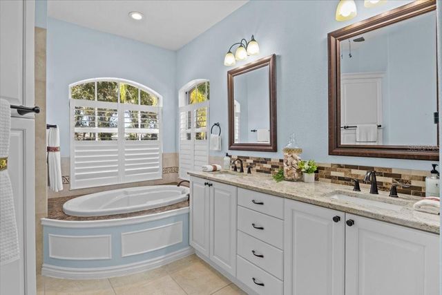 11407 SAVANNAH LAKES DRIVE, Parrish, FL 34219