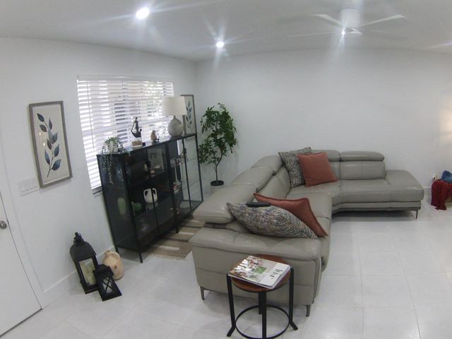 541 Normandy L, Delray Beach, FL 33484