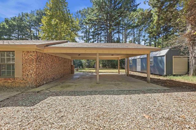 4 Sue Lane, Conway, AR 72032