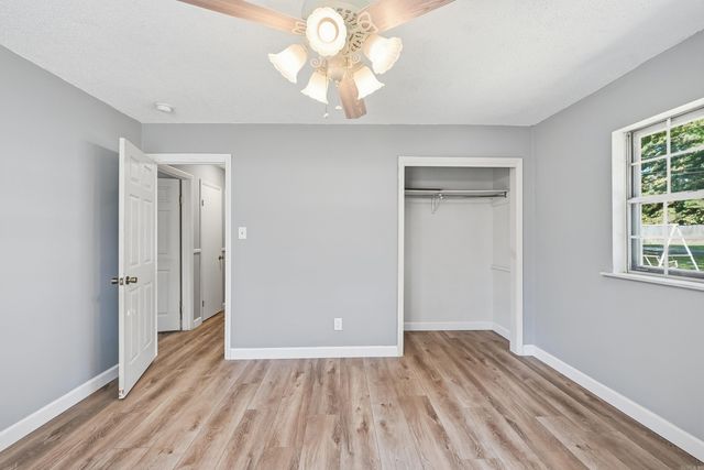 4 Sue Lane, Conway, AR 72032