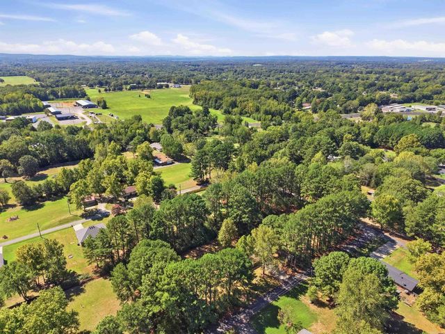 4 Sue Lane, Conway, AR 72032