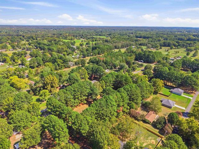 4 Sue Lane, Conway, AR 72032