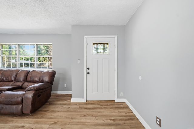 4 Sue Lane, Conway, AR 72032