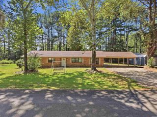4 Sue Lane, Conway, AR 72032