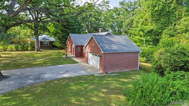 2315 Fairview Drive, Alton, IL 62002