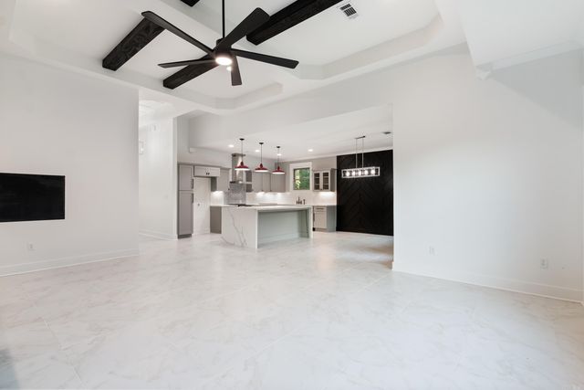 1710 Village Lake Dr, Little Rock, AR 72204