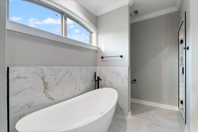 1710 Village Lake Dr, Little Rock, AR 72204