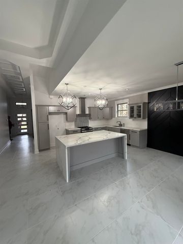 1710 Village Lake Dr, Little Rock, AR 72204