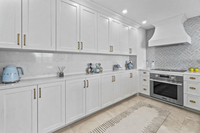 2295 S Ocean Boulevard 425, Palm Beach, FL 33480