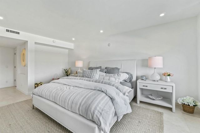 2295 S Ocean Boulevard 425, Palm Beach, FL 33480