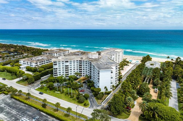 2295 S Ocean Boulevard 425, Palm Beach, FL 33480