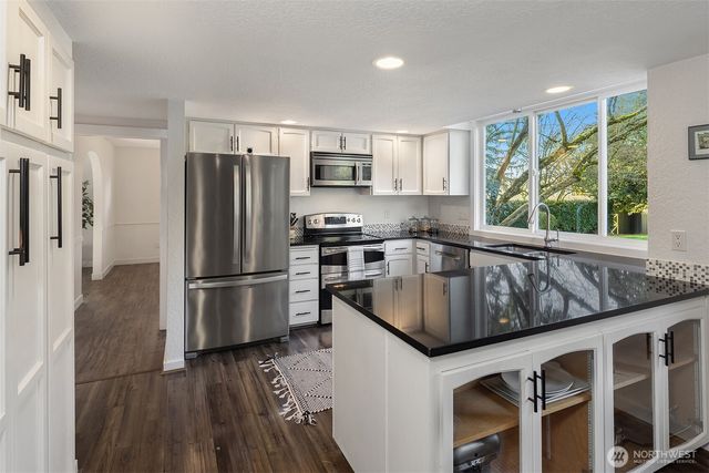 14720 NE 164th Street, Woodinville, WA 98072