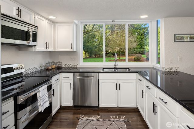 14720 NE 164th Street, Woodinville, WA 98072