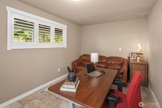 14720 NE 164th Street, Woodinville, WA 98072