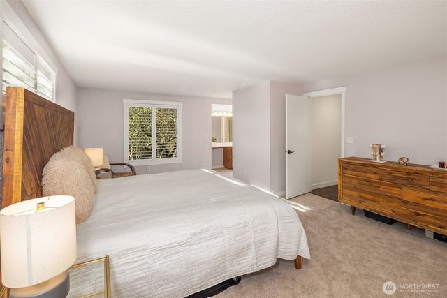 14720 NE 164th Street, Woodinville, WA 98072