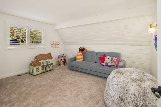 14720 NE 164th Street, Woodinville, WA 98072