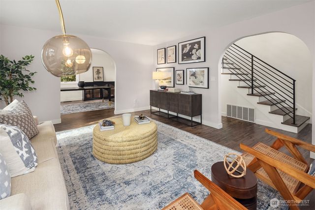 14720 NE 164th Street, Woodinville, WA 98072