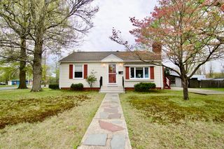 878 Berkshire Ave, Springfield, MA 01151