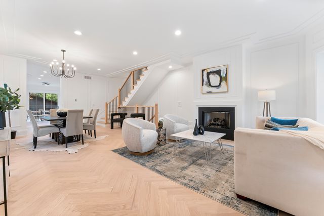 1254 W Norwood Street, Chicago, IL 60660