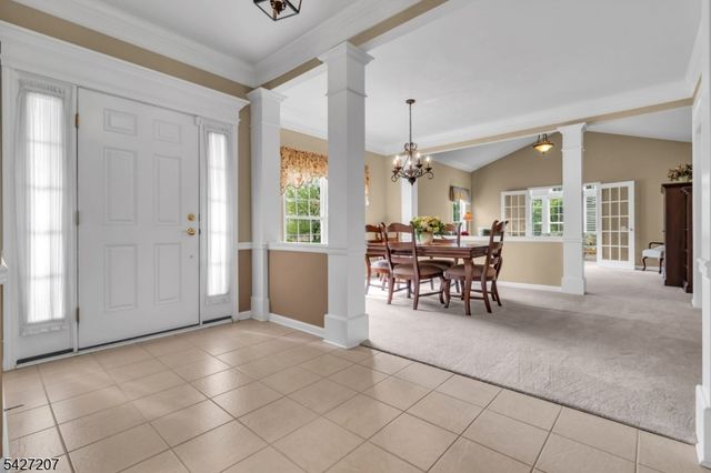 282 Longwood Ln, Franklin Twp., NJ 08873