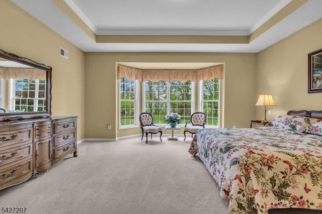 282 Longwood Ln, Franklin Twp., NJ 08873