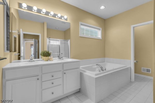 282 Longwood Ln, Franklin Twp., NJ 08873