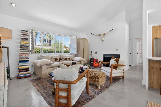 1055 E Louise Drive, Palm Springs, CA 92262