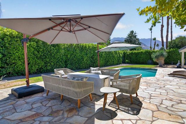 1055 E Louise Drive, Palm Springs, CA 92262