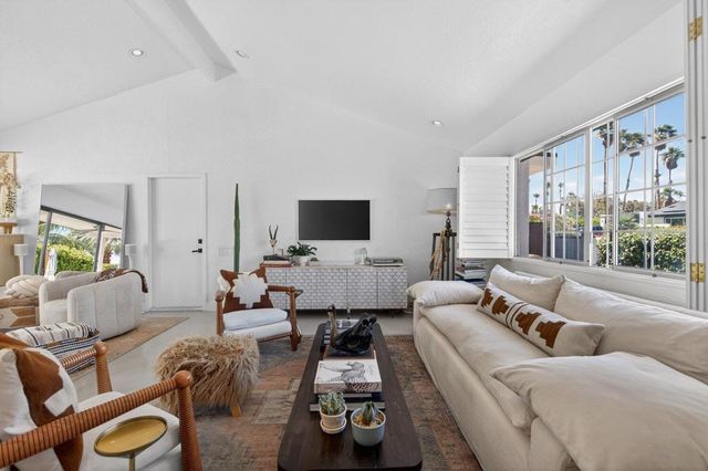 1055 E Louise Drive, Palm Springs, CA 92262