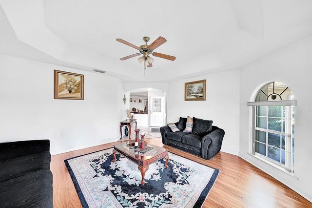 6944 NW Daffodil Lane, Port St. Lucie, FL 34983
