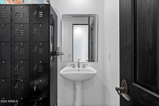 9280 E THOMPSON PEAK Parkway 39, Scottsdale, AZ 85255