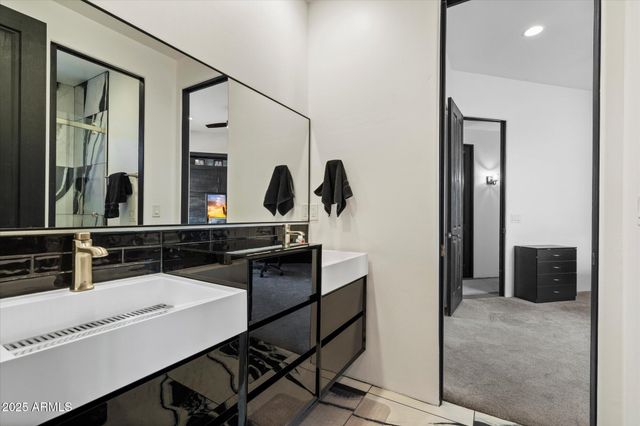 9280 E THOMPSON PEAK Parkway 39, Scottsdale, AZ 85255