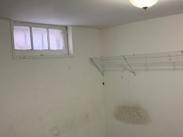 6019 Wallace Road, Hammond, IN 46320