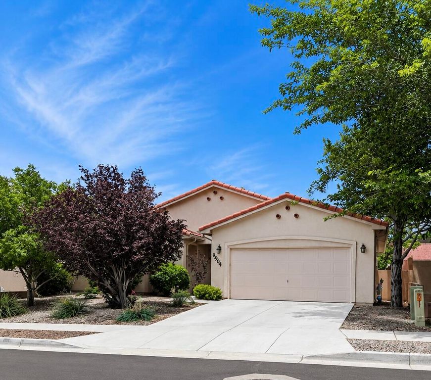 9904 Rio Corto Avenue SW, Albuquerque, NM 87121