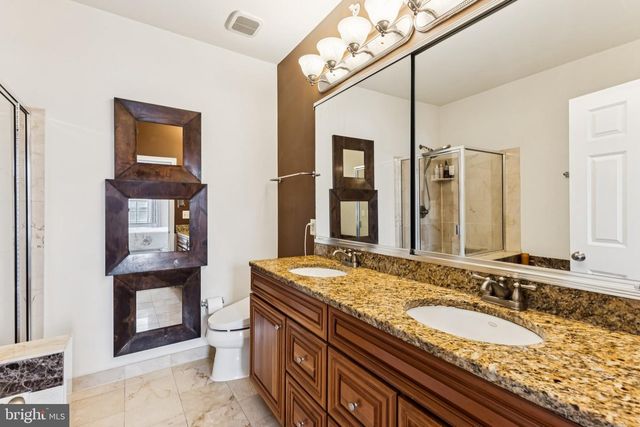 109 SURGEON GENERAL CT, Philadelphia, PA 19146