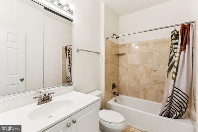 109 SURGEON GENERAL CT, Philadelphia, PA 19146