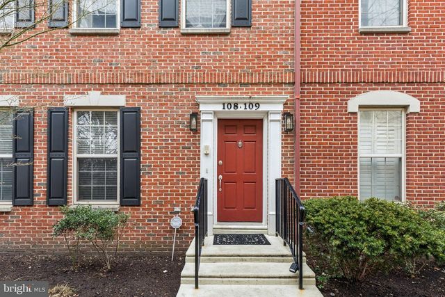 109 SURGEON GENERAL CT, Philadelphia, PA 19146