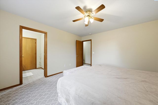 3828 Mountain Meadows Ct, West Richland, WA 99353