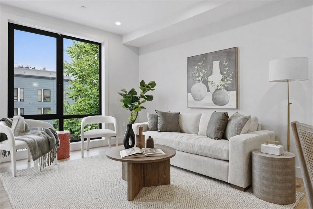 118 B Street 307, Boston, MA 02127